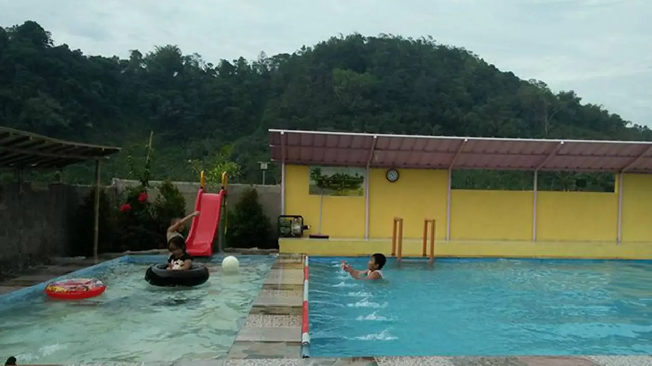 Wisata ke Mata Air Purba, Pemandian Air Panas Ciracas Purwakarta