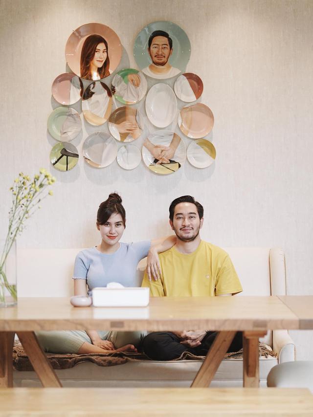 4 Tahun Jalani Rumah Tangga, Ini 7 Momen Mesra Syahnaz dan Ritchie Ismail