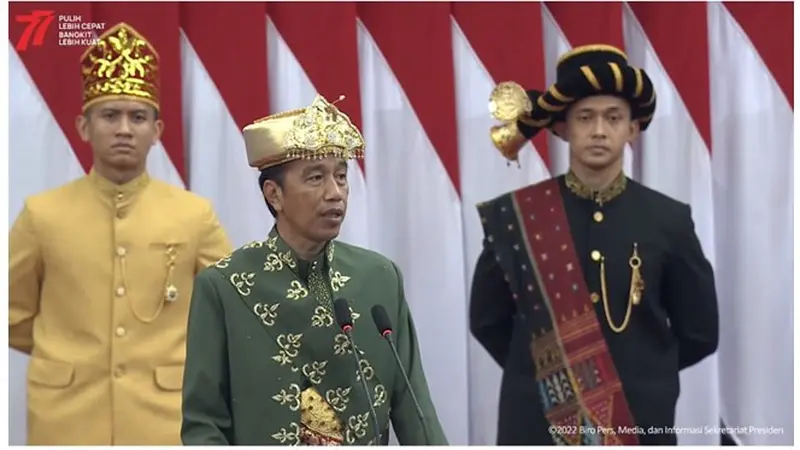 8 Potret Presiden Jokowi di Pidato Kenegaraan 2022, Pakai Baju Adat Bangka Belitung