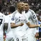 Real Madrid yang berstatus jawara Liga Champions 2023/2024 berhasil menjuarai Piala Super Eropa 2024 setelah mengalahkan klub juara Liga Europa 2023/2024, Atalanta, dengan skor 2-0 pada laga ynag dihelat di Narodowy Stadium, Warsawa, Polandia, Kamis (15/8/2024) dini hari WIB. Striker anyar Los Blancos, Kylian Mbappe sukses mencetak gol debutnya yang memantapkan keunggulan timnya 2-0 pada menit ke-68 setelah Federico Valverde membuka keunggulan pada menit ke-59. (AP Photo/Czarek Sokolowski)