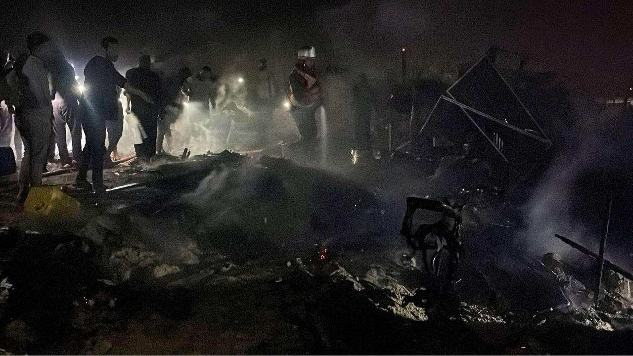 Serangan udara Israel hantam tenda pengungsi di Jalur Gaza