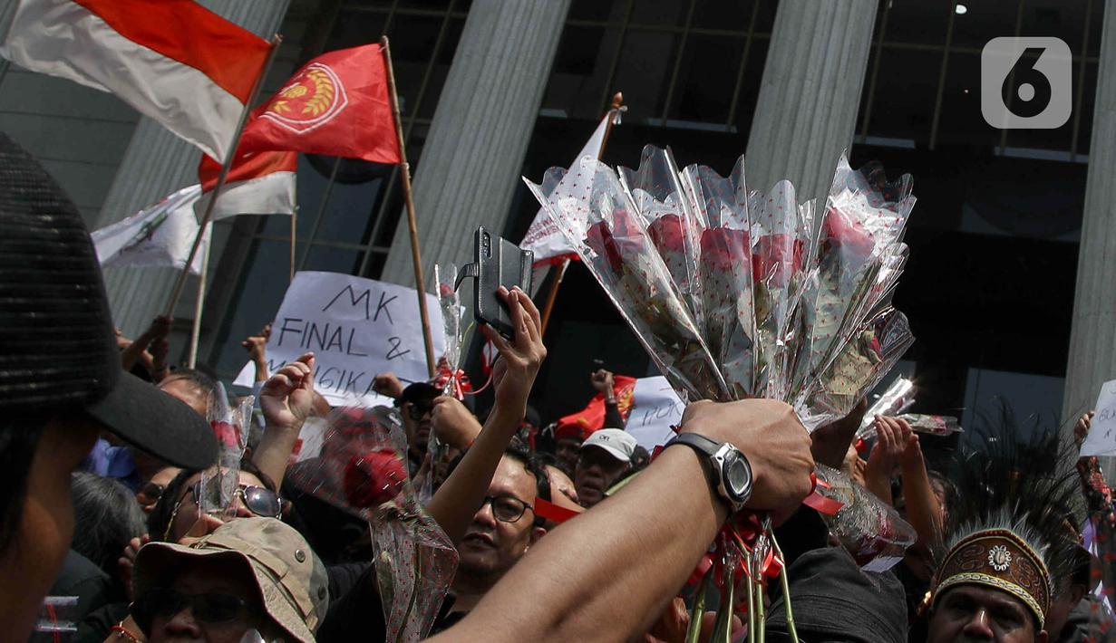 Aksi juga dihadiri sejumlah perwakilan mahasiswa. (Liputan6.com/Herman Zakharia)