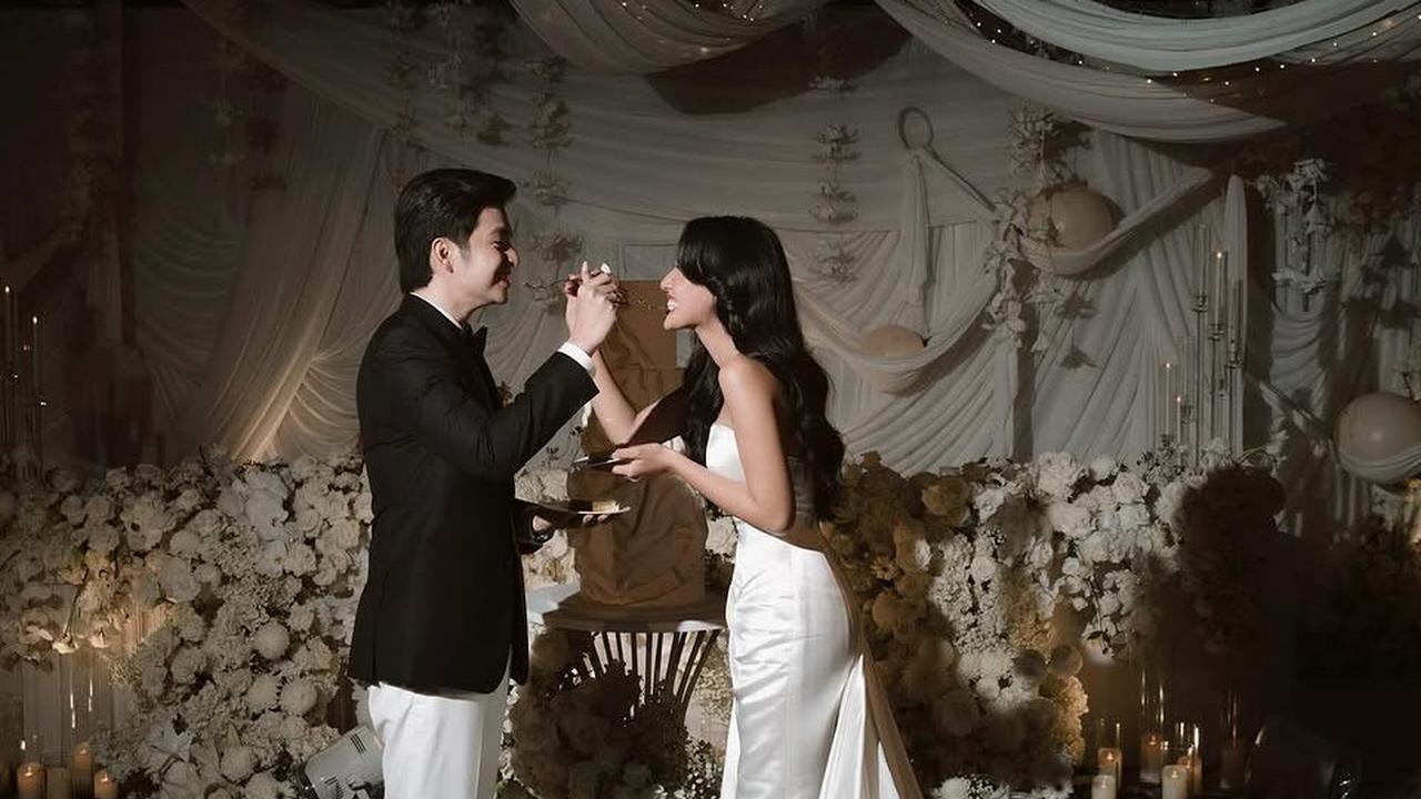 Berkonsep Intimate Wedding, 5 Potret Detail Resepsi Pernikahan Angga Yunanda dan Shenina Cinnamon