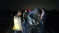 KA Pandalungan Tabrak Mobil hingga Terpental dan Terseret 50 Meter di Grobogan, 3 Orang Tewas