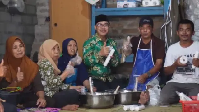 Warga Disabilitas Kulon Progo Sulap Tempe Benguk Jadi Camilan, Kepala BKKBN: Enak dan Renyah. Foto: BKKBN/KDK Kaliagung Santika.