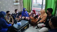 Dinsos Musi Banyuasin dan TRC Balai Rehabilitasi Disabilitas Fisik Budi Perkasa Kemensos RI saat menyambangi Lapas Kelas IIB Sekayu, untuk menjemput BN (3), anak dari salah satu tahanan (Dok. Humas Dinsos Musi Banyuasin / Nefri Inge)