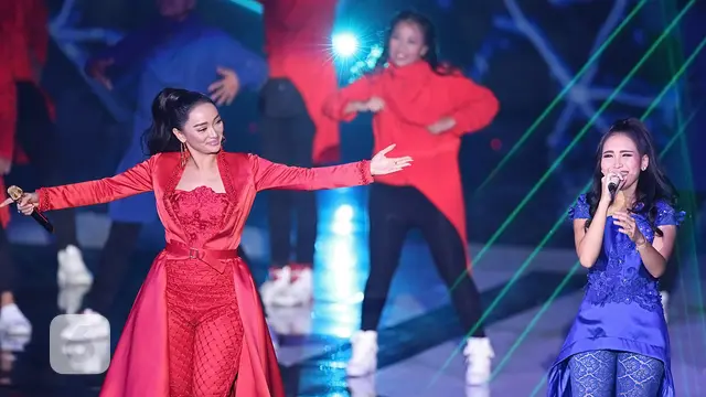 [Bintang] Ayu Ting Ting - Zaskia Gotik
