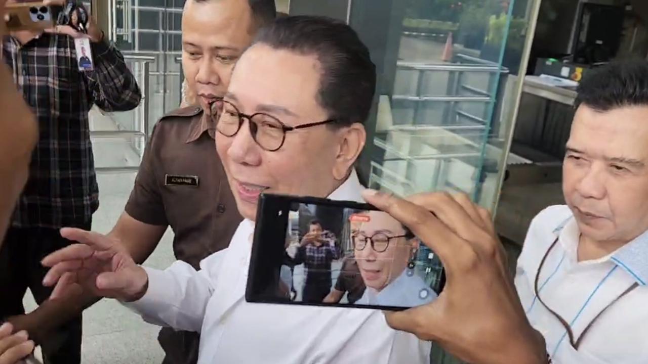 Djoko Tjandra 'Ngeles' Ngaku Tak Kenal Harun Masiku, KPK Buka Fakta Sebenarnya