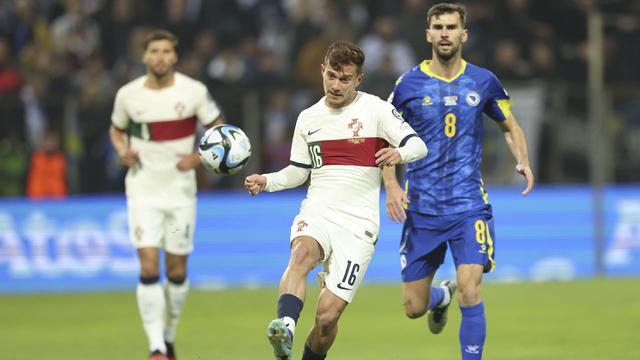Foto: Cristiano Ronaldo dan Bruno Fernandes Kompak Bikin Gol, Timnas Portugal Lumat Bosnia, Kejar Rekor Sempurna di Kualifikasi Euro 2024