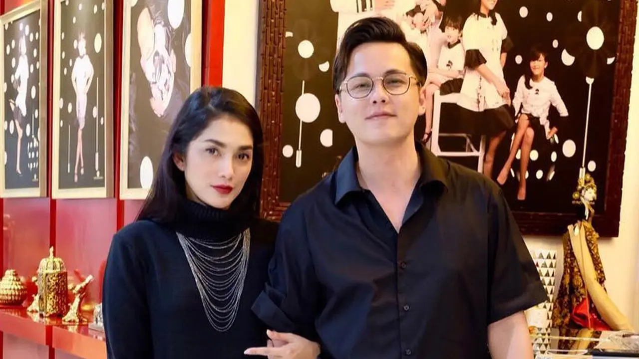 [Fimela] Ussy sulistiawaty dan Andhika Pratama