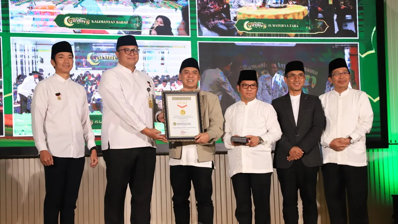 Kementerian Agama (Kemenag) meraih penghargaan Museum Rekor Dunia Indonesia (MURI) atas pencapaian dalam pembagian bingkisan Ramadan terbanyak. (Istimewa)