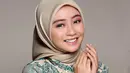 Kerap tampil natural dengan makeup tipis di kesehariannya, istri Rafly DA ini tampil memesona dengan riasan tebal. Ketika tampil di atas panggung atau menjalani pemotretan, Ega Noviantika terlihat totalitas dengan makeup tebal. (Liputan6.com/IG/eganoviantika_98)