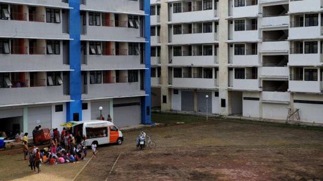Aktivitas warga korban banjir di Rusun Marunda