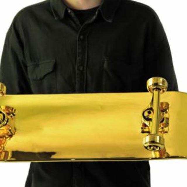 Papan Skateboard Termahal Di Dunia Terbuat Dari Emas Murni Lifestyle Liputan6 Com