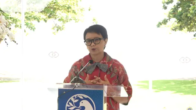 Menlu Retno Marsudi resmi membuka acara Bali Democracy Forum ke-14, Kamis (9/12/2021).
