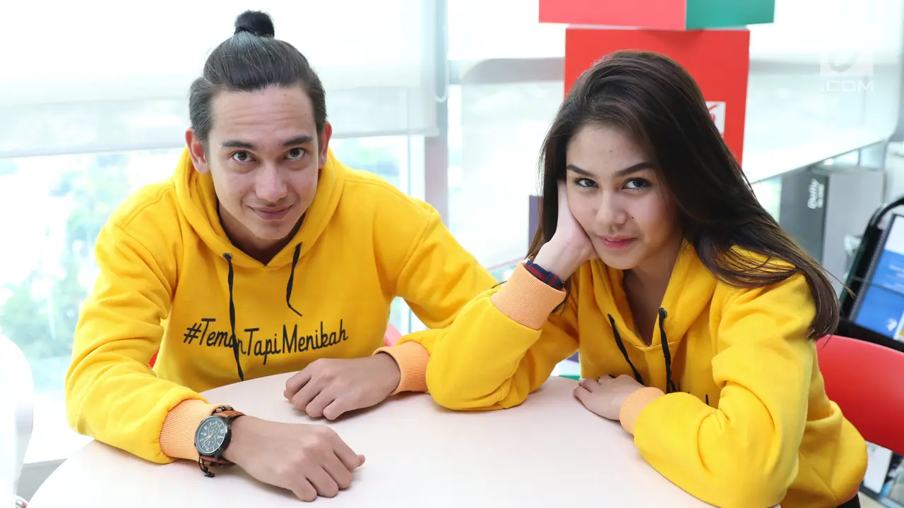 Pemain film Teman Tapi Menikah ini Vanesha Prescilla dan Adipati Dolken