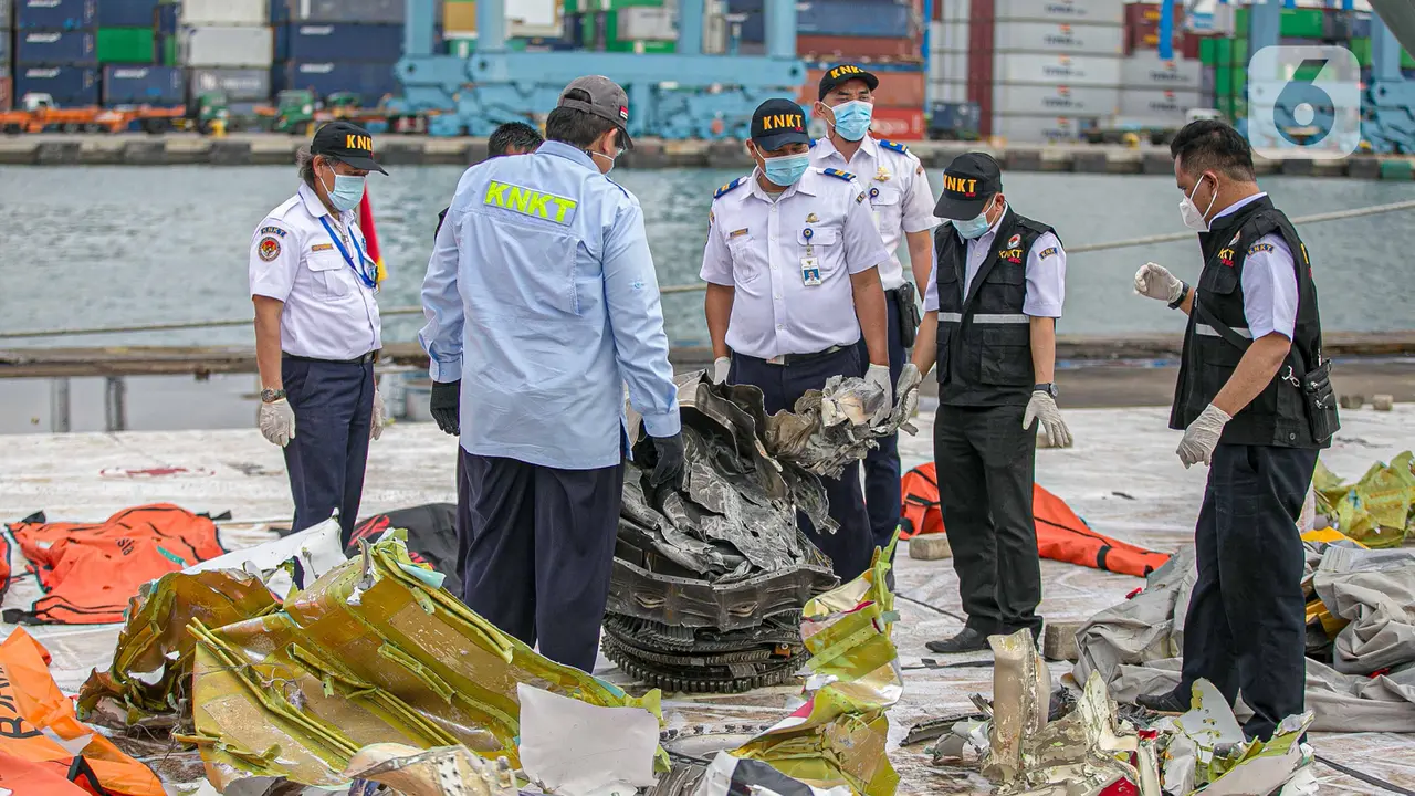 Hari Kelima, KNKT Kembali Periksa Turbin Pesawat Sriwijaya Air SJ 182