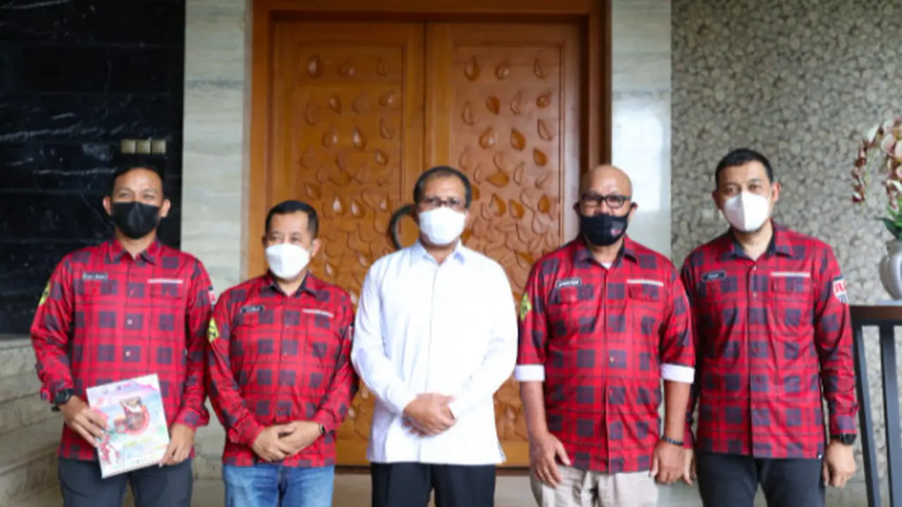 Panitia JPS temuia Wali Kota Makassar Danny Pomanto (Liputan6.com)