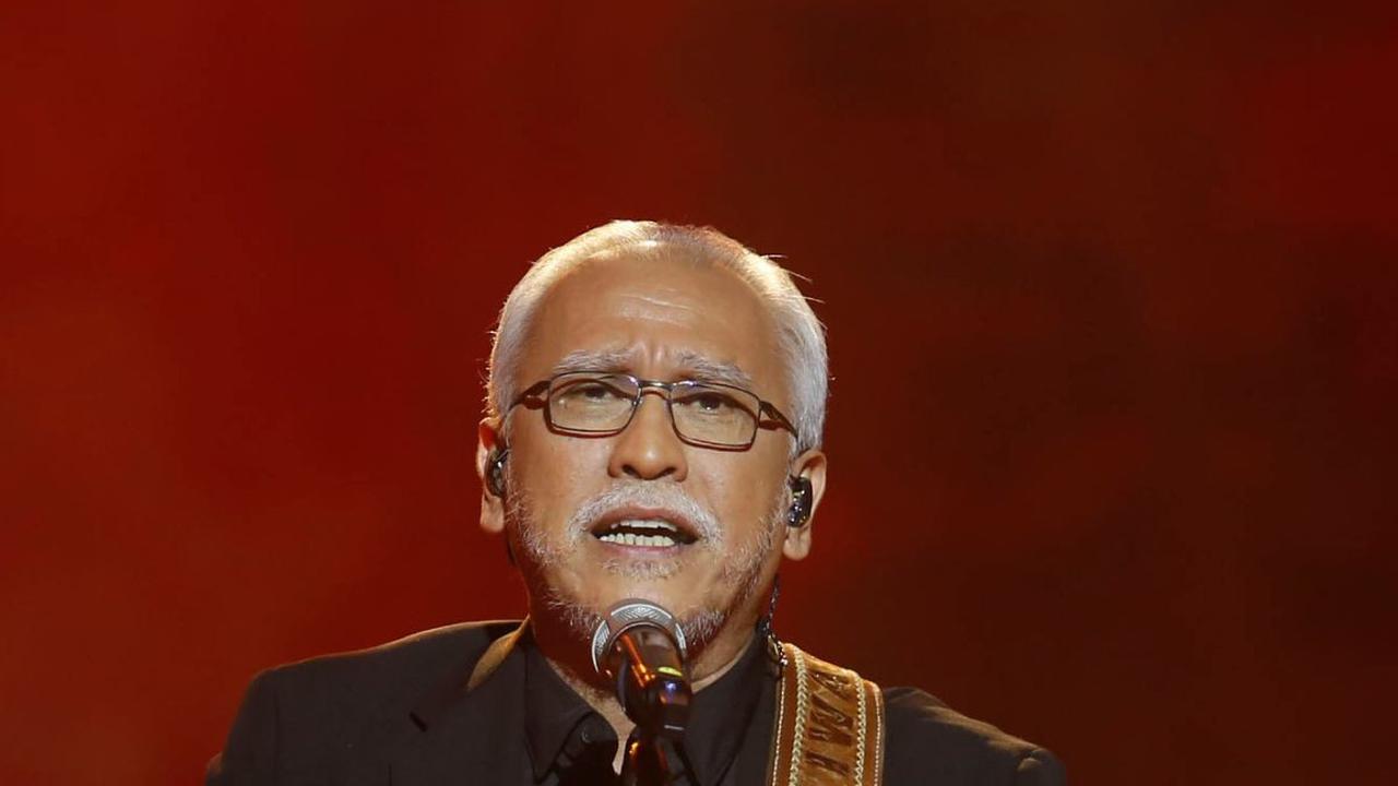 Momen Iwan Fals Sekeluarga Nyoblos di TPS, Penampilan dan Siapa yang Dicoblos Ramai Jadi Sorotan