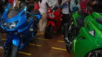 Demi Hobi sampai Gengsi, Adira Sedia CBR dan Ninja Bekas