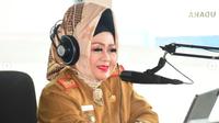 Gaya hijab khas Kedinkes Lampung, Reihana Wijayanto. (Dok. Instagram/@dinkeslampung)