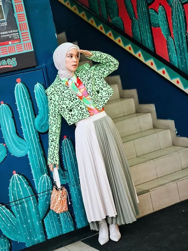 8 Fashion Item yang Wajib Dimiliki Remaja Berhijab, Apa Saja?