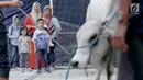 Sebanyak 51 ekor sapi dan 803 ekor kambing siap di kurban , dimana sebagian di antaranya akan disalurkan ke beberapa daerah. (Liputan6.com/Immanuel Antonius)