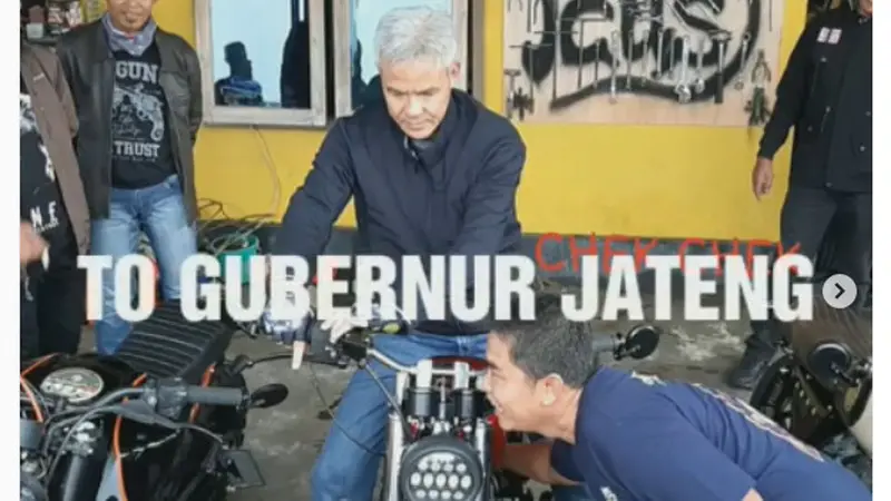 Gubernur Provinsi Jawa Tengah, Ganjar Pranowo membeli motor custom