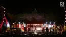 Diva internasional, Mariah Carey tampil pada acara Himbara Borobudur Shimpony 2018 di Candi Borobudur, Magelang, Selasa (6/11). Suara indah sang diva berpadu apik dengan musik pengiring serta latar Candi Borobudur yang megah. (Fimela.com/Bambang E.Ros)