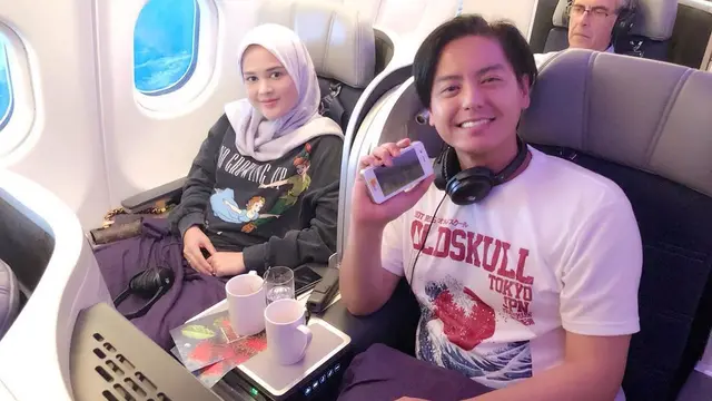 [Fimela] Roger Danuarta dan Cut Meyriska