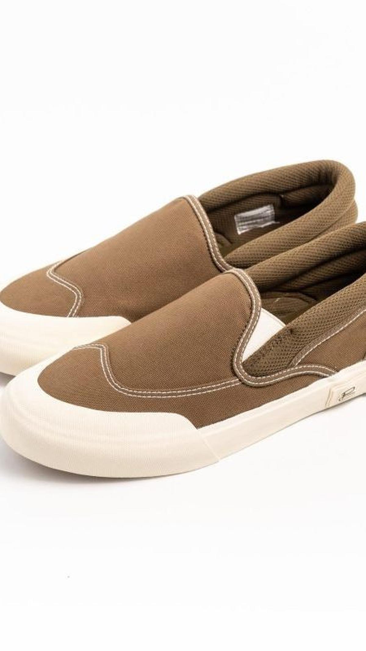<b>Cloud Slip On Series dari PATROBAS&nbsp;</b>