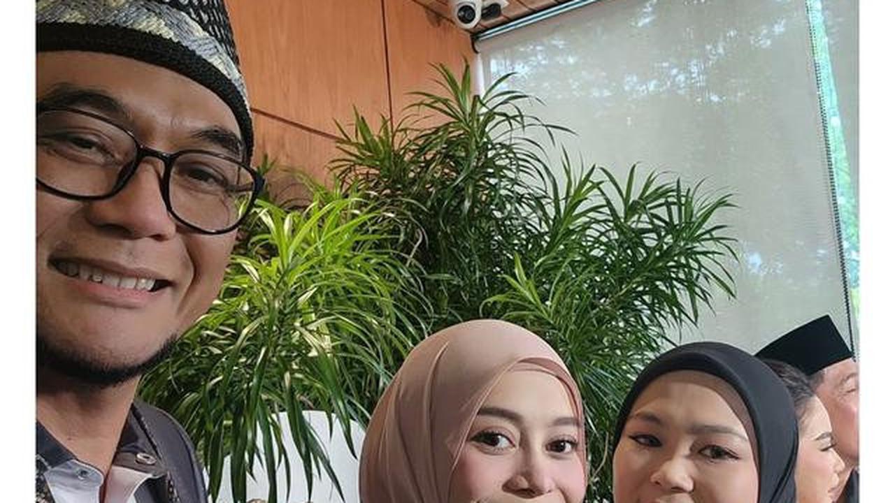 6 Potret Lesti Kejora di Pertunangan Rara LIDA, Menawan Kenakan Kebaya Pastel