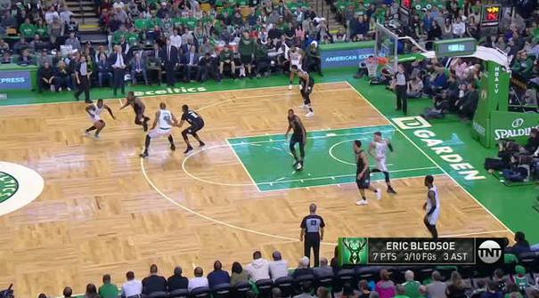 Berita video game recap NBA 2017-2018 antara Boston Celtics melawan Milwaukee Bucks dengan skor 113-107.