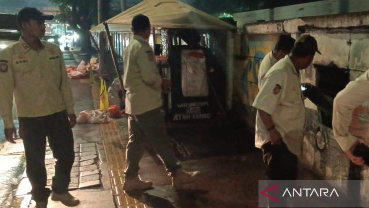 Satpol PP Jatinegara Gencarkan Razia PPKS dan Miras Jelang Ramadhan 1447 H
