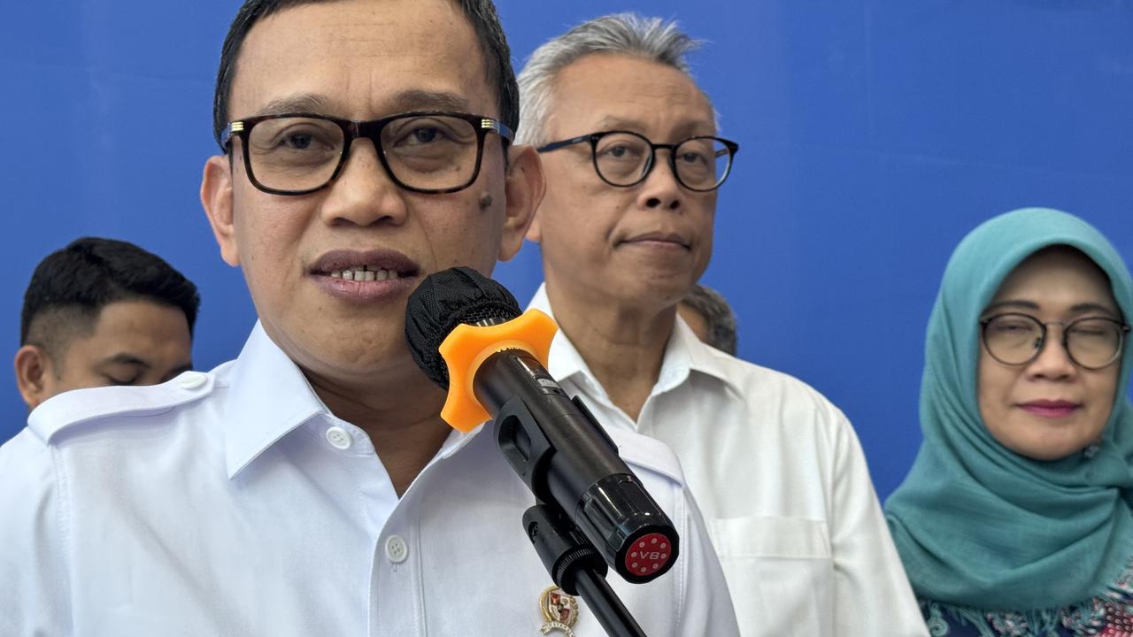 Menteri Perlindungan Pekerja Migran Indonesia, Abdul Kadir Karding usai Rapat Koordinasi MoU pada Selasa (18/3/2025).