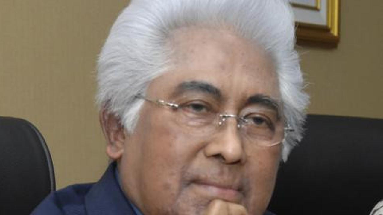 Adnan Buyung dukung hakim mogok bersidang