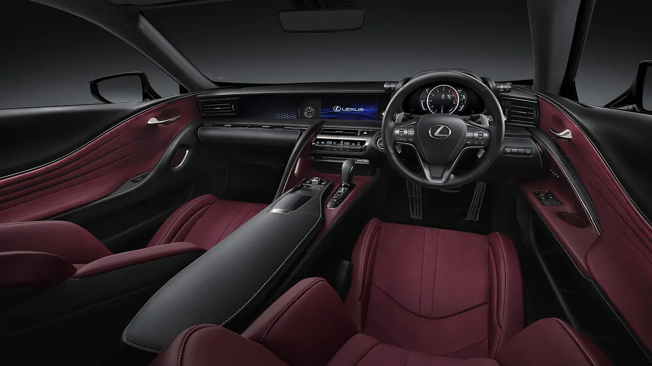 Interior dari Lexus LC 500.