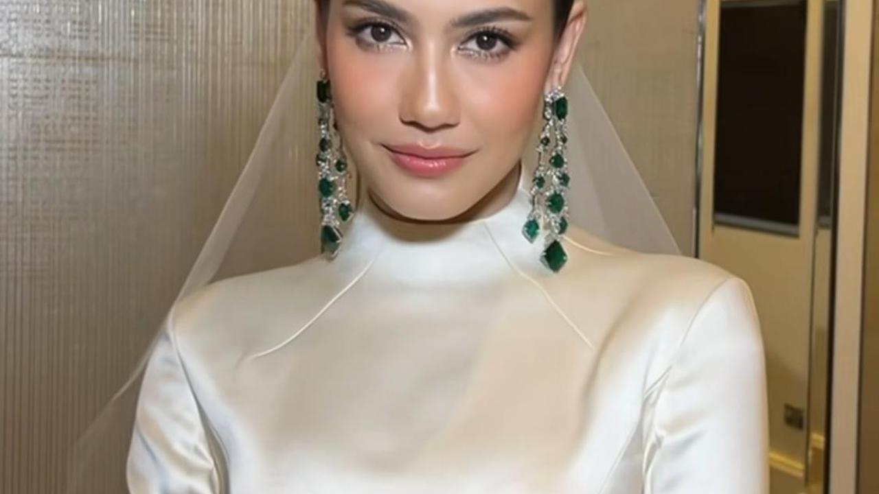 Pevita Pearce Tampil Memesona di Resepsi Pernikahan Malaysia, Perhiasan Mewah dan Makeup Flawless Jadi Sorotan