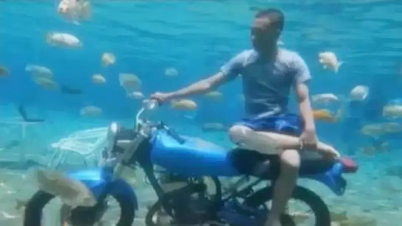 VIDEO: Selfie di Bawah Laut dengan Motor Kesayangan Ada di Klaten