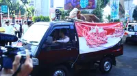 Polri menyerahkan dan mendistribusikan 9.300 hewan kurban jenis sapi dan kambing ke seluruh wilayah Indonesia dalam rangka memperingati Hari Raya Idul Adha 1444 H, sekaligus Hari Bhayangkara ke-77, Kamis (29/6/2023). (Foto: dokumentasi Polri)
