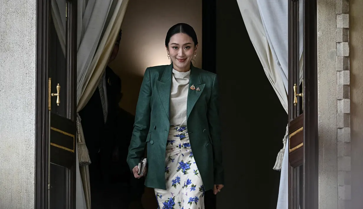 Hari ini Selasa 1 Juli 2025, Mahkamah Konstitusi Thailand memberhentikan sementara Perdana Menteri Paetongtarn Shinawatra. (Lillian SUWANRUMPHA/AFP)