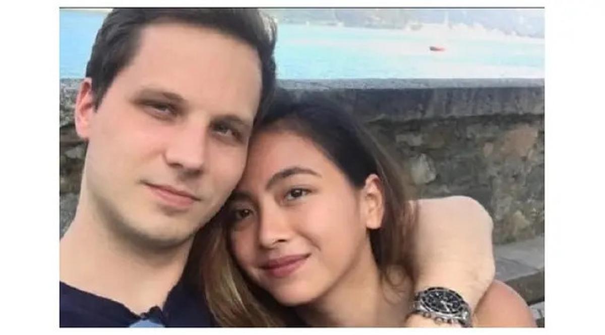 6 Potret Kenangan Nadia Vega dan Suami Bule yang Sudah Bercerai, Siap Buka Hati