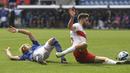 Gelandang Timnas Jepang, Junya Ito (kiri) terjatuh setelah dilanggar gelandang Timnas Turki, Ismail Yuksek pada laga persahabatan FIFA Matchday di Luminus Arena, Genk, Belgia, Selasa (12/9/2023) malam WIB. (AP Photo/Frederic Sierakowski)