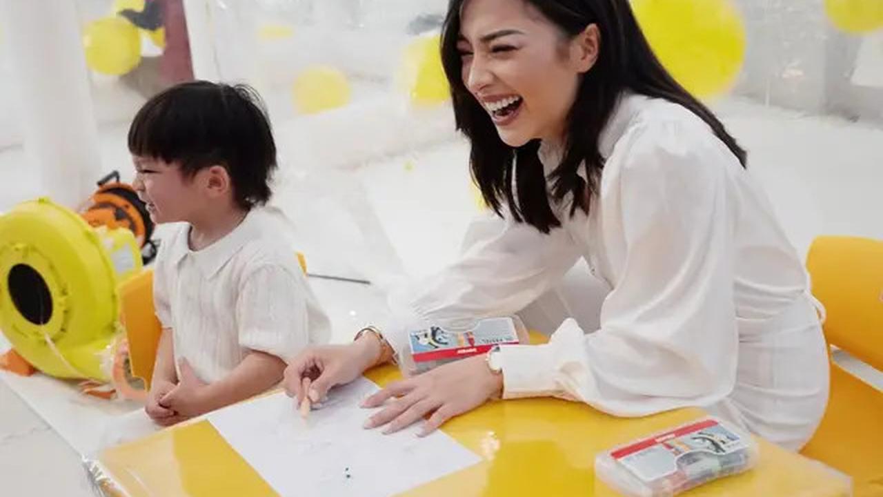 Nikita Willy Potong Rambut Jadi Layer Cut, Tampilkan Aura Fresh Ibu Dua Anak