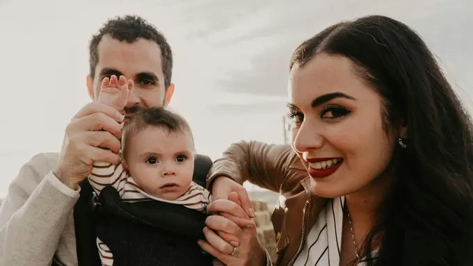 Tips Memilih Gendongan Anak yang Nyaman dan Aman untuk Anak