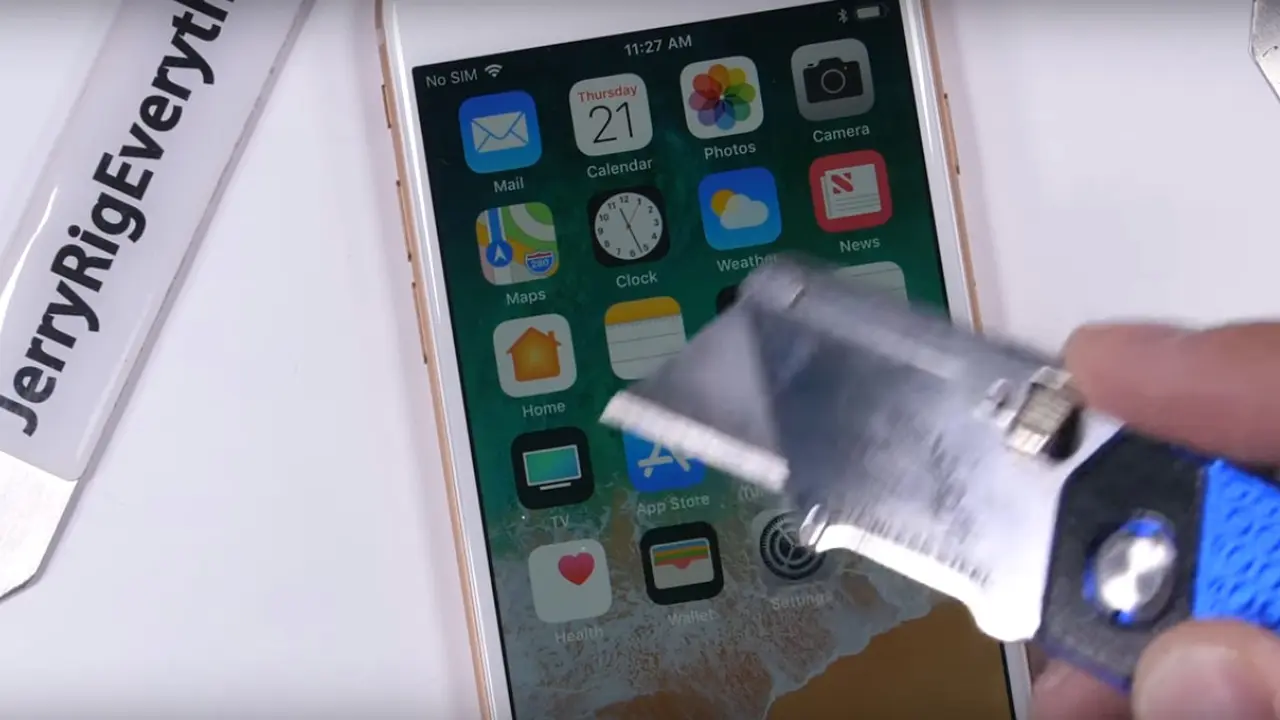 iPhone 8 