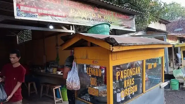 Rekomendasi Tempat Makan Nasi Lengko di Cirebon