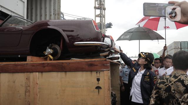 Bea Cukai Bongkar Penyelundupan Mobil dan Motor Mewah