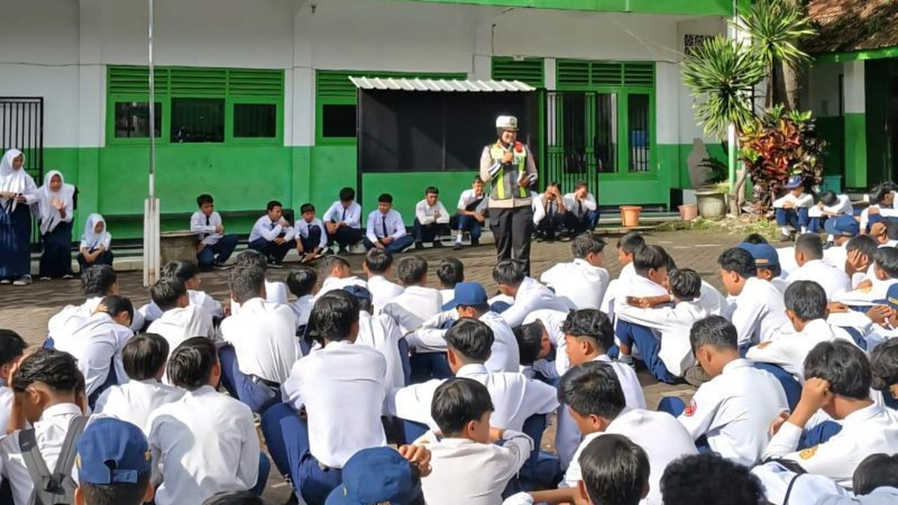 Polres Malang Gencarkan Edukasi Keamanan Berkendara Pelajar, Tekan Angka Kecelakaan