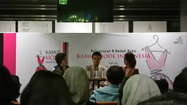 Desainer Auguste Soesastro Mengaku Jarang Baca Artikel Fesyen Lokal